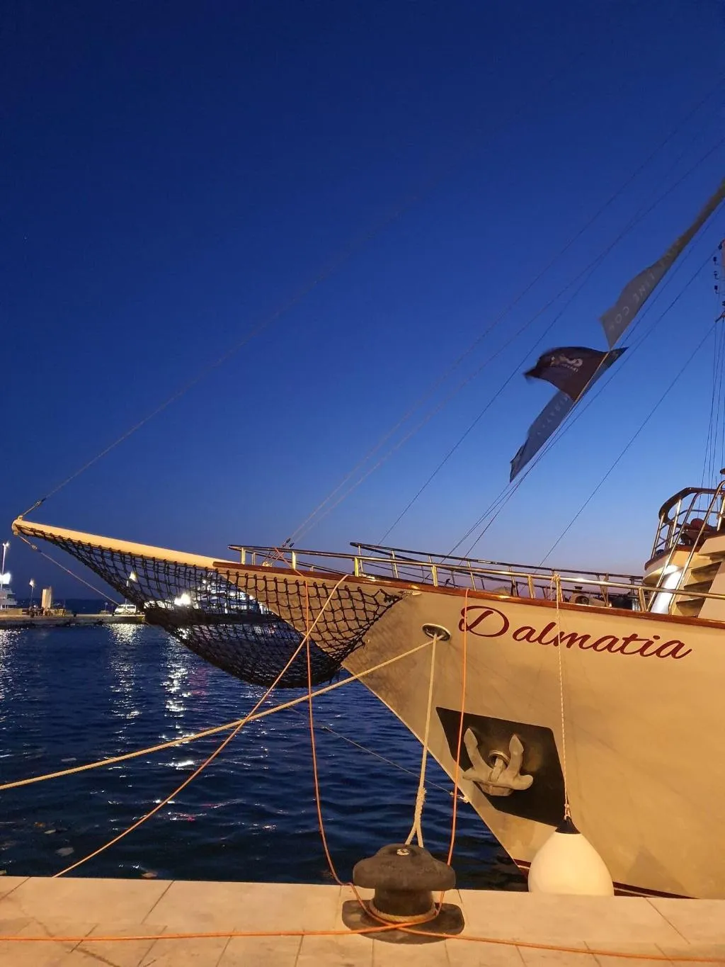 Sports and Entertainment, Violeta Hvar, Split