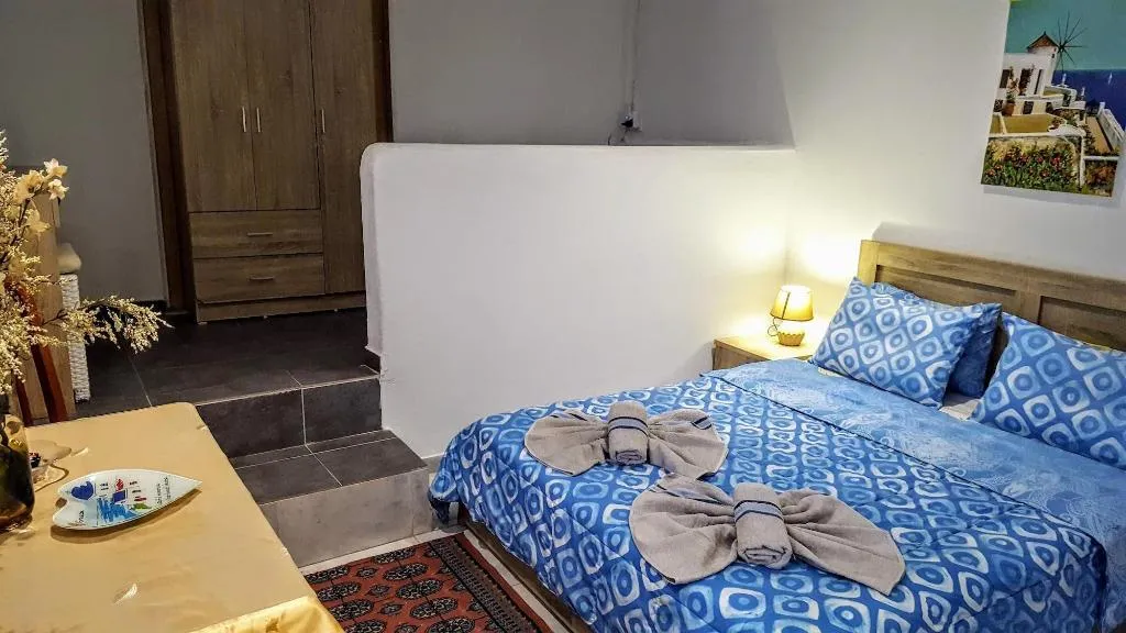 Room, Pleasure Beachside Studios, Santorini