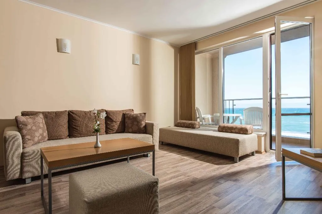 APARTMENT SEA VIEW THREE BEDROOMS Room, Obzor Beach Resort, Bourgas