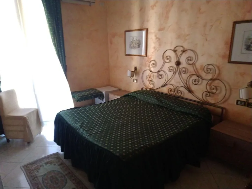SINGLE STANDARD Room, Hotel Centrale Europa, Catania