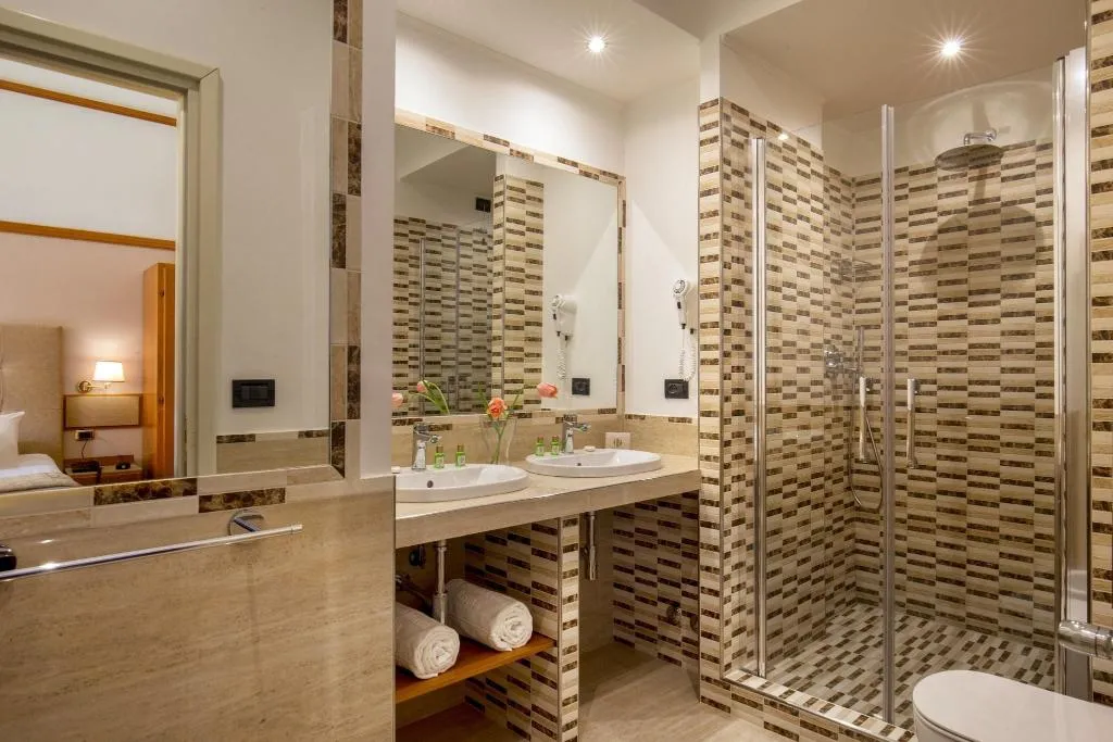 JUNIOR SUITE TWO BEDS Room, Hotel La Residenza, Rome