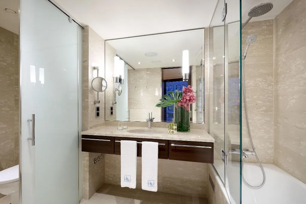 DOUBLE KING SIZE BED Room, Eurostars Berlin, Berlin