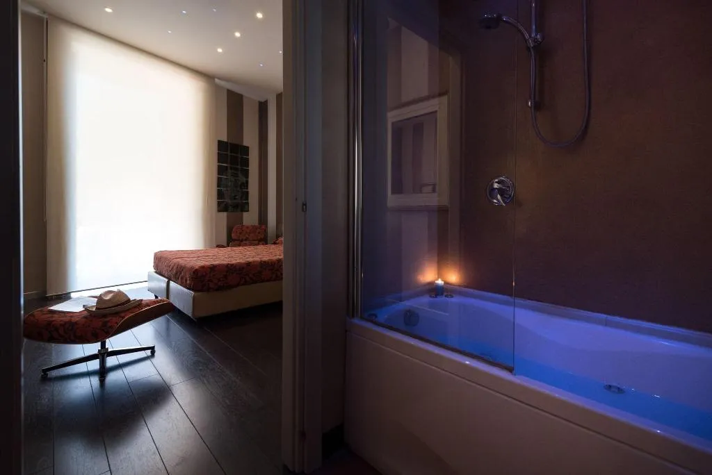 DOUBLE CLASSIC Room, Palazzo Ferraioli, Naples