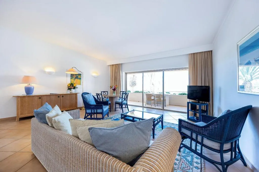 Room, Vila Palmeira, Algarve