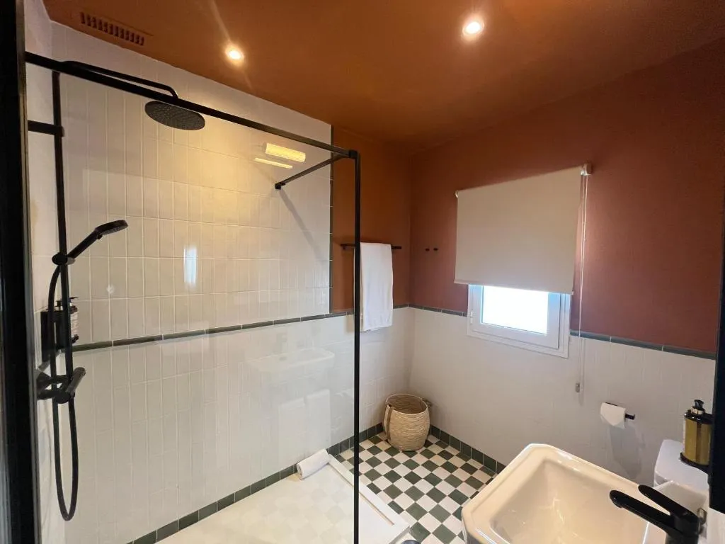 DOUBLE STANDARD Room, Honest Sevilla, Seville