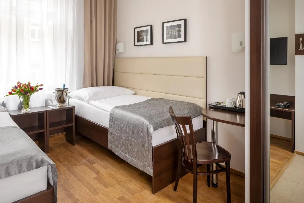 Room TWO BEDS Room, Hotel Unique, Prague