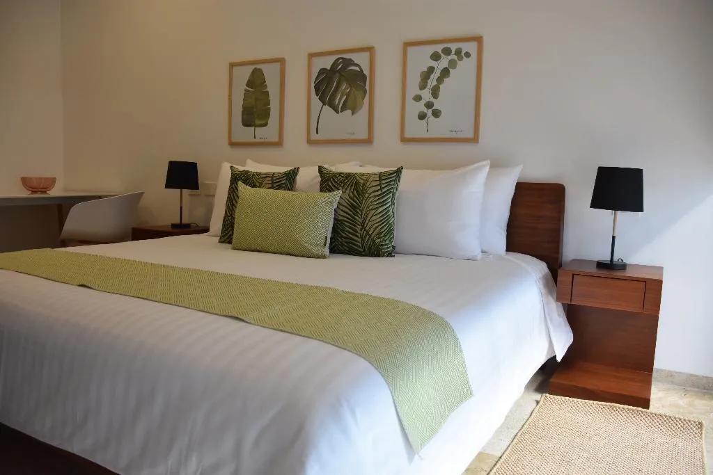 STUDIO KING SIZE BED Room, The Shore At 46th, Playa Del Carmen