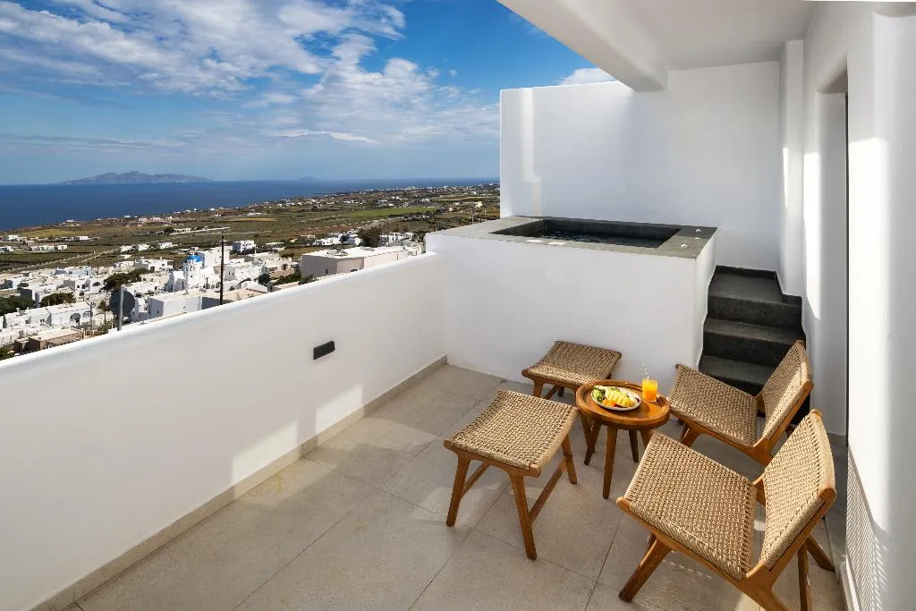 JUNIOR SUITE WITH JACUZZI Room, Venus Sunrise Suites & Villas, Santorini
