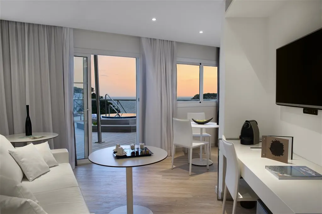 Room, Meliá Cala Galdana, Menorca