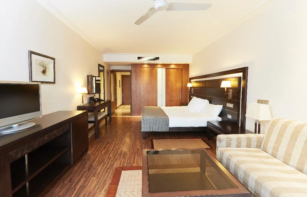 JUNIOR SUITE CONNECTING ROOM Room, Insotel Fenicia Prestige Suites & Spa, Ibiza