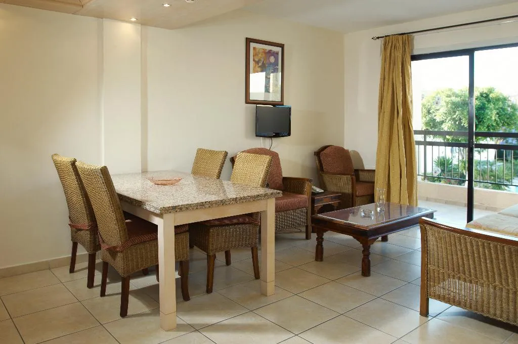 APARTMENT ONE BEDROOM Room, Senator Hotel Apts, Cyprus