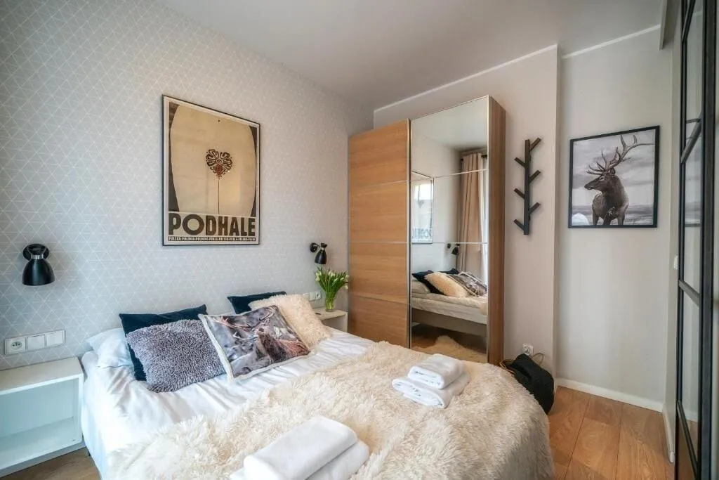 Room, ApartHotel Giewont, Krakow