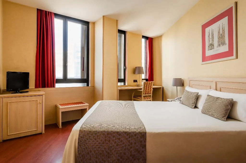 FAMILY ROOM STANDARD Room, Sunotel Junior, Barcelona