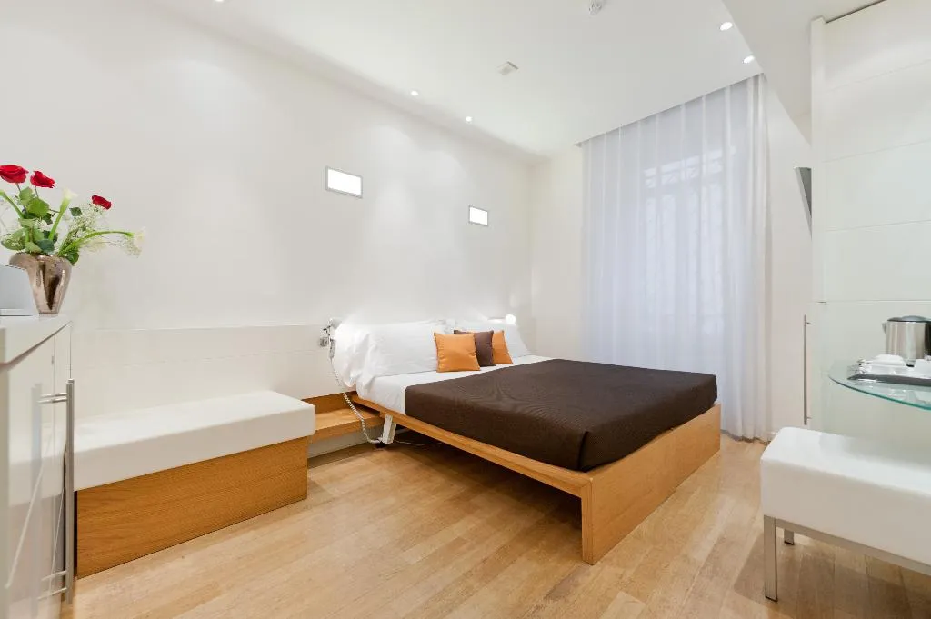 TRIPLE SUPERIOR Room, White, Rome