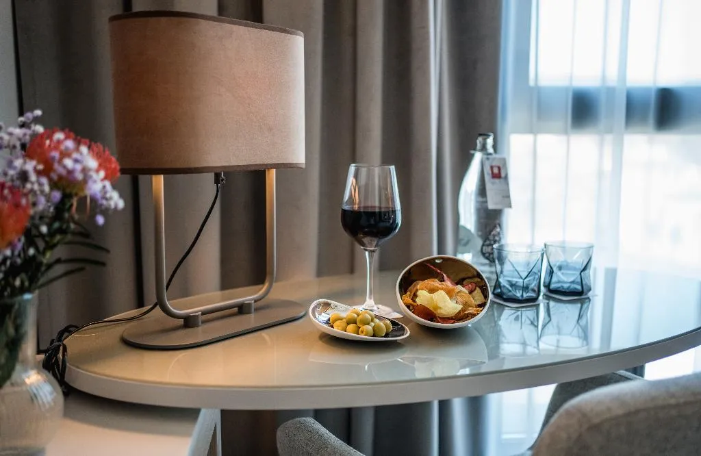 FAMILY ROOM CAPACITY 4 Room, Leonardo Royal Hotel Barcelona Fira, Barcelona