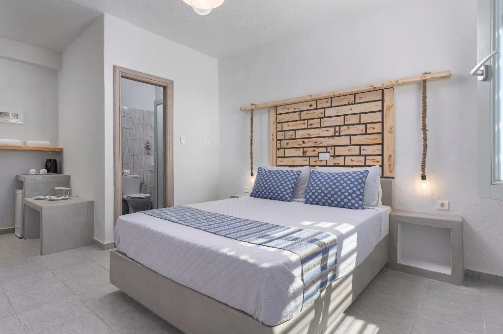 DOUBLE SEA VIEW Room, Gizis Cliffside Suites, Santorini
