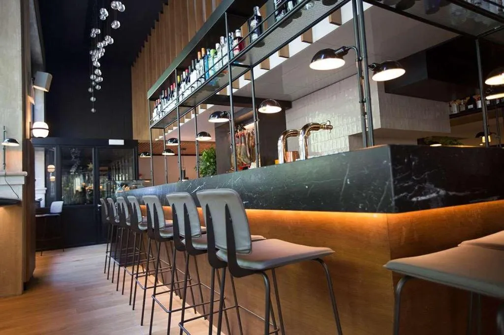 Restaurant, Alexandra Barcelona, Curio Collection by Hilton, Barcelona