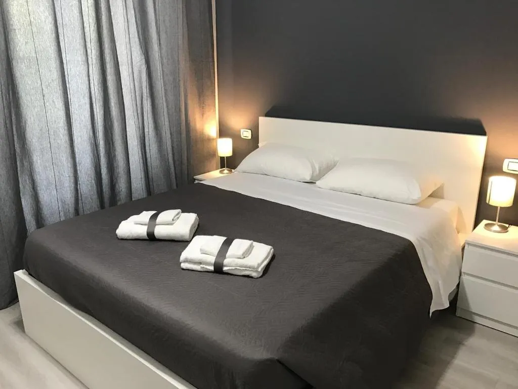 Room, Sensation House, Rome