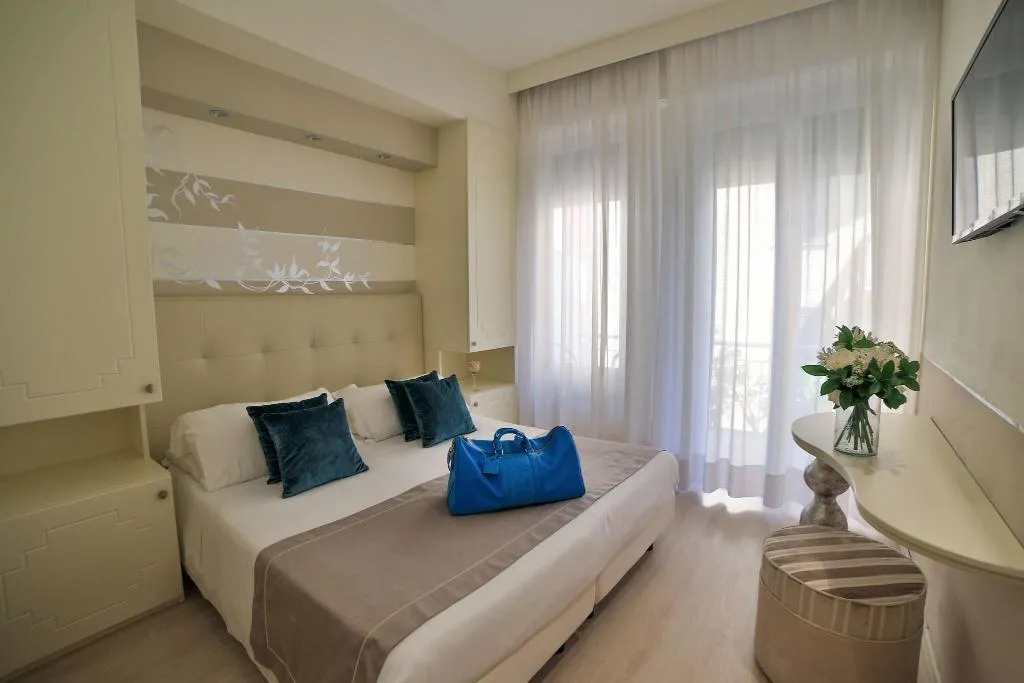 DOUBLE STANDARD Room, Tigullio Hotel et de Milan, Cagliari
