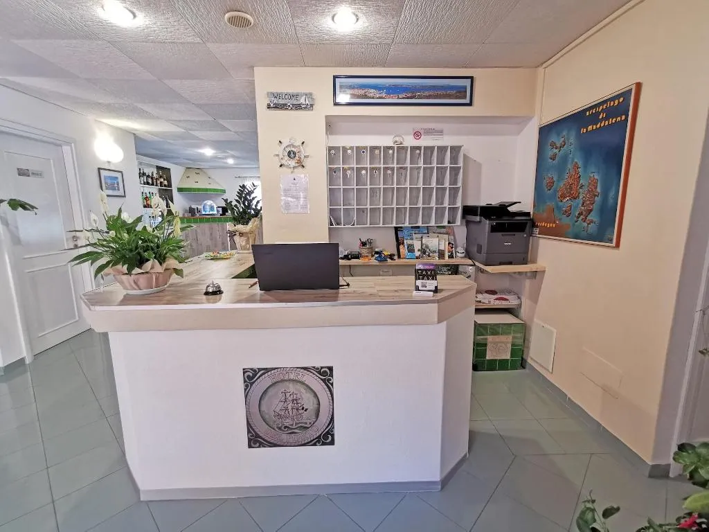 Lobby, Del Molo, Olbia