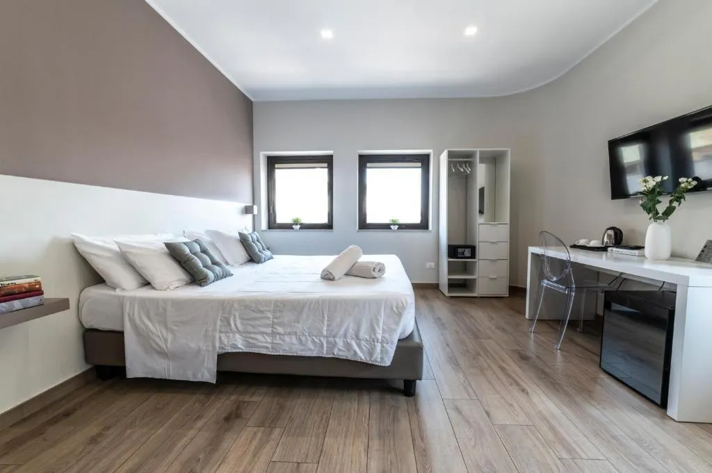 QUADRUPLE DELUXE Room, B&B Ruggero Settimo - Room & Suite, Palermo