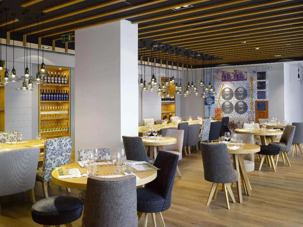Restaurant, INNSiDE by Meliá Prague Old Town, Prague