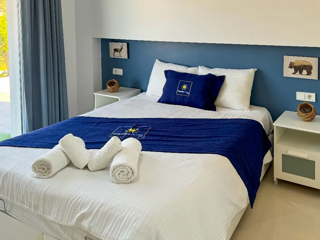 APARTMENT TWO BEDROOMS TWO BATHROOMS Room, Lavender Residence, Izmir