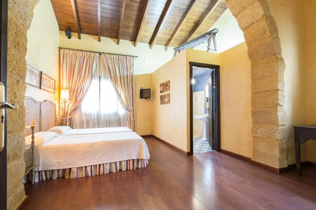 DOUBLE SUPERIOR Room, La Casona de Calderon, Seville