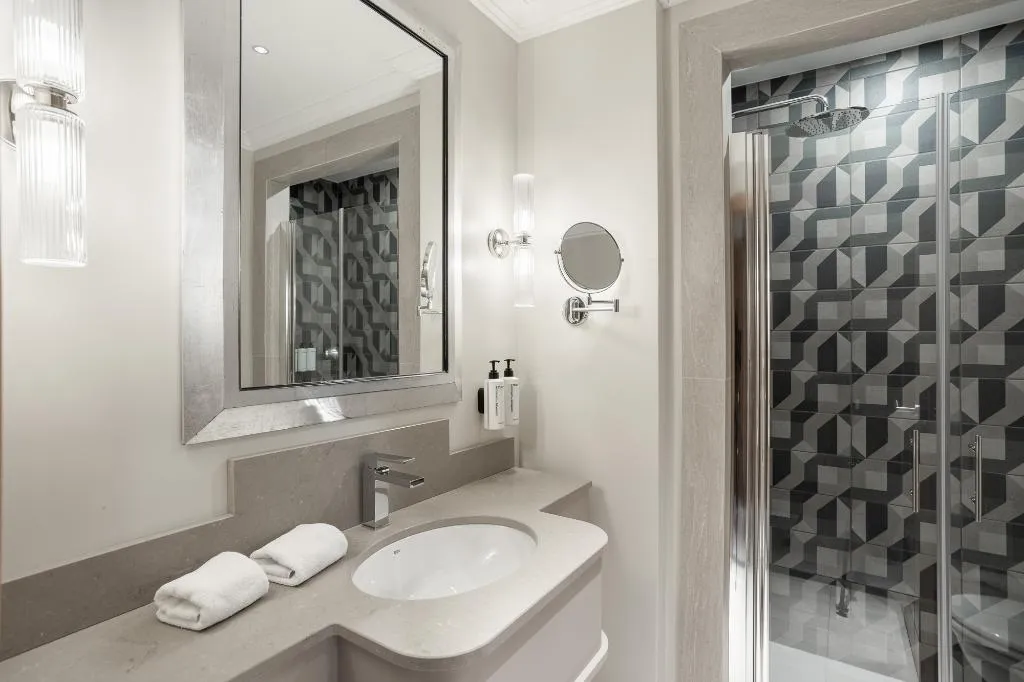 Double or Twin EXECUTIVE Room, Room Mate Collection Mia, Rome Colosseum, Rome