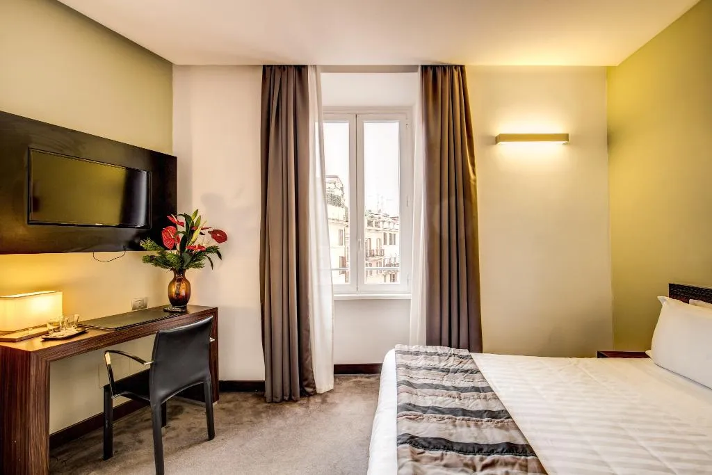 TWIN STANDARD Room, Trevi Collection, Rome