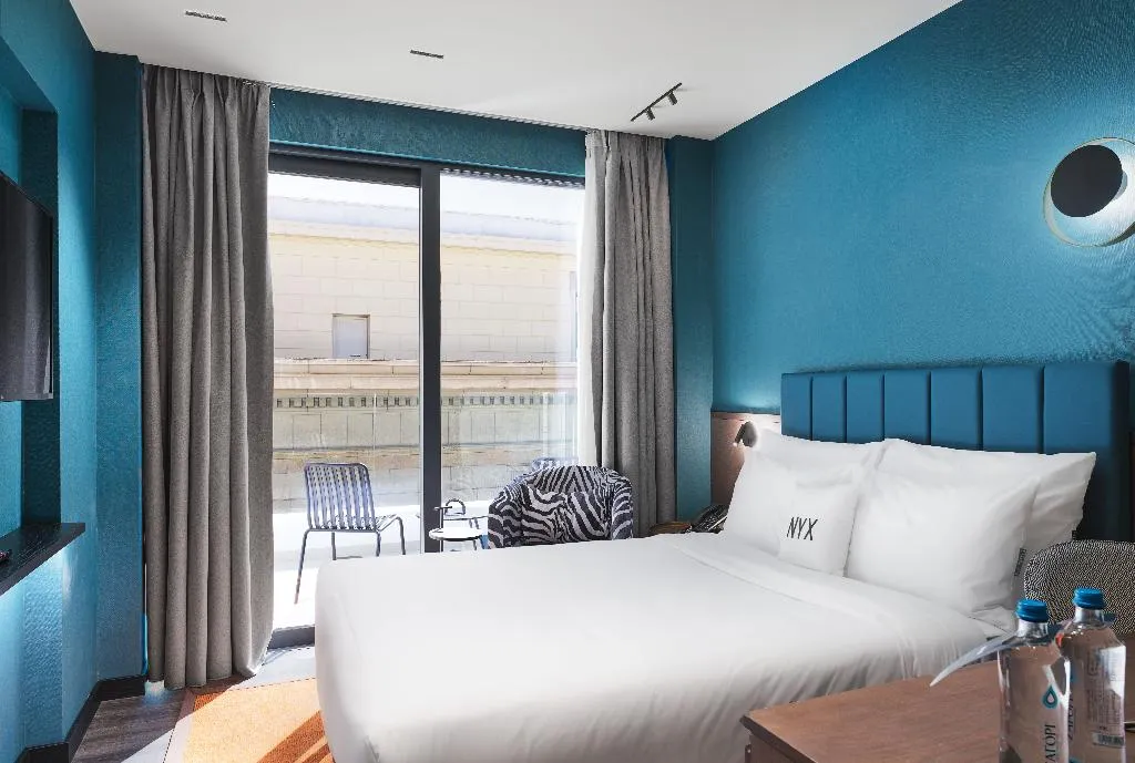 SINGLE CITY VIEW Room, NYX Esperia Palace Athens by Leonardo Hotels, Athens
