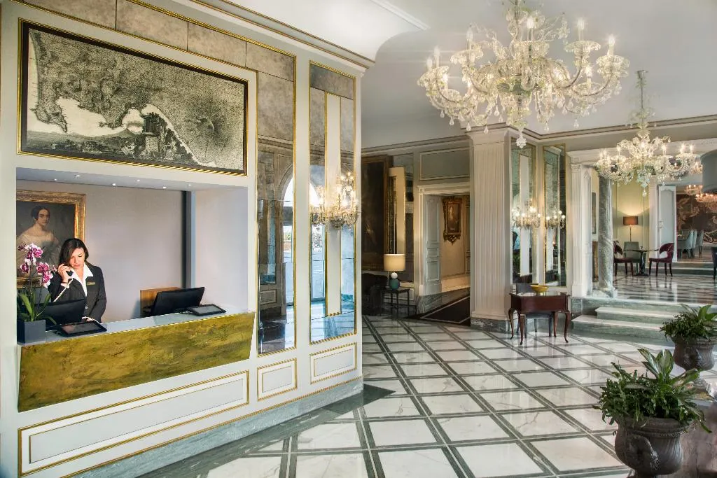 Lobby, Grand Hotel Santa Lucia, Naples