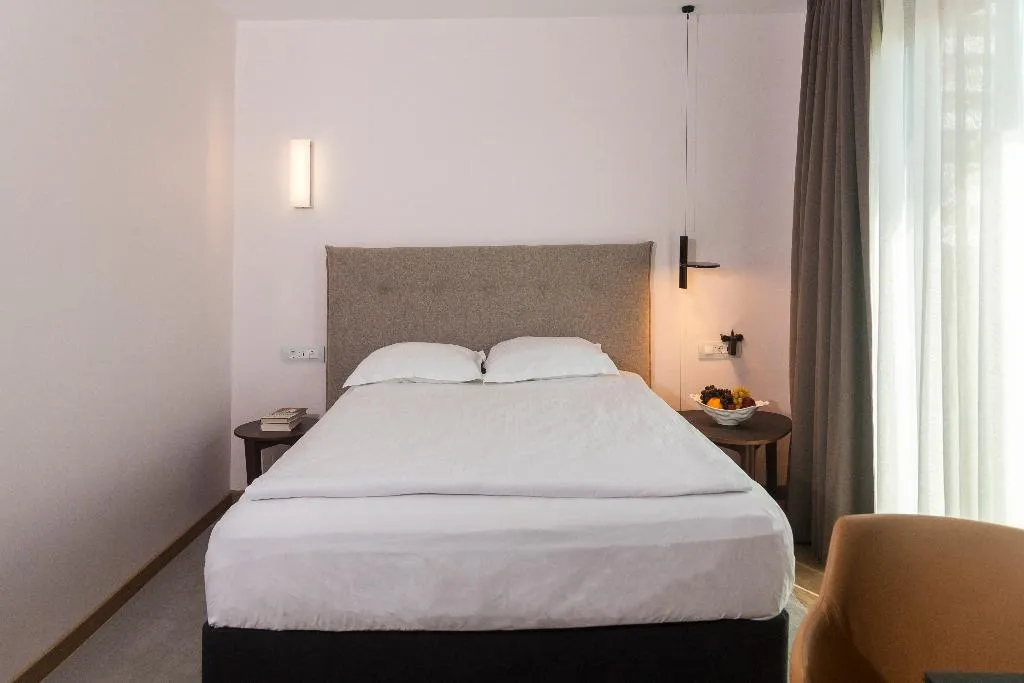 SINGLE STANDARD Room, Amiral, Varna