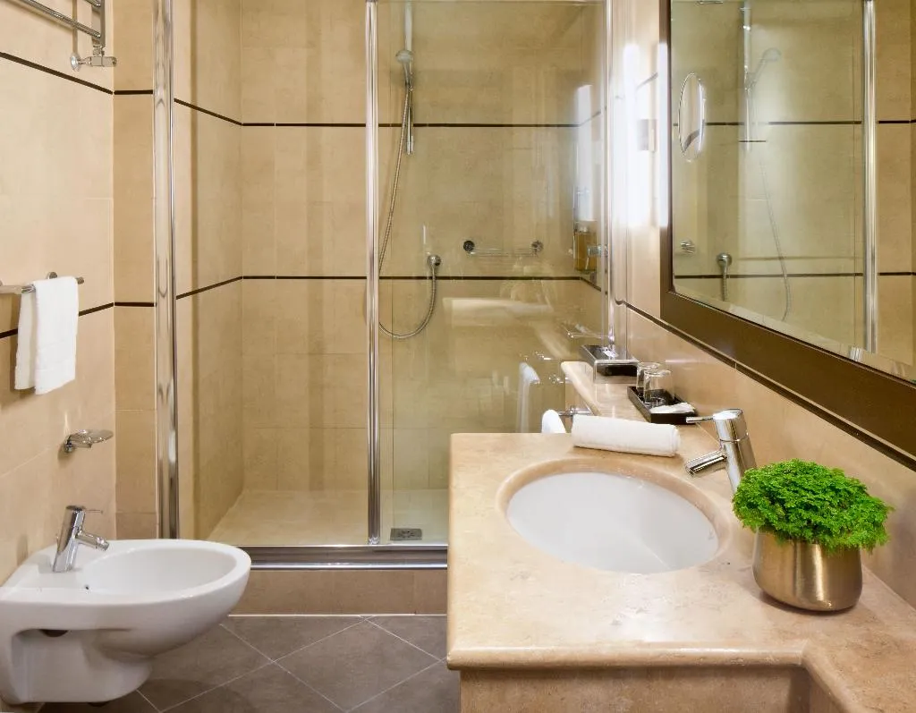TRIPLE STANDARD Room, Starhotels Tourist, Milan