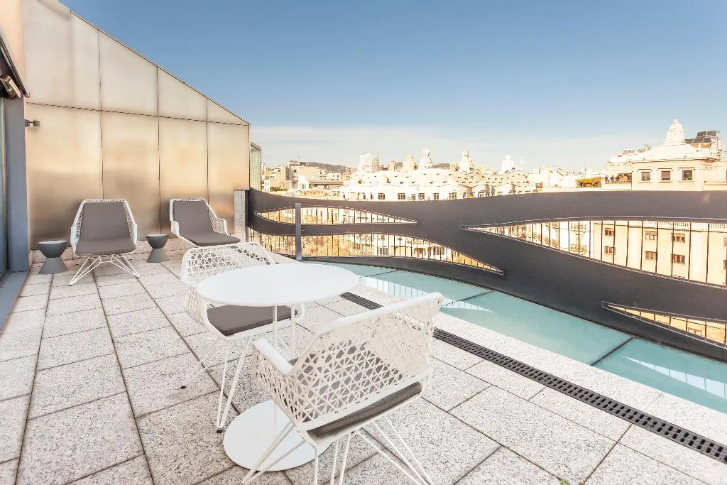 APARTMENT PENTHOUSE Room, Suites Avenue, Barcelona