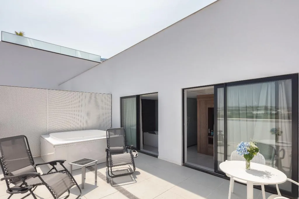 JUNIOR SUITE WITH JACUZZI Room, Eurostars Puerto de Ibiza, Ibiza