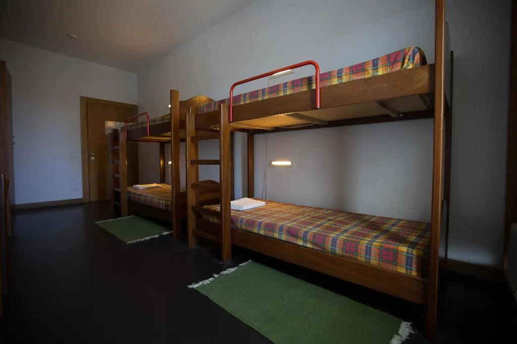 QUADRUPLE WITH SHARED BATHROOM Room, Hi Viana do Castelo, Porto