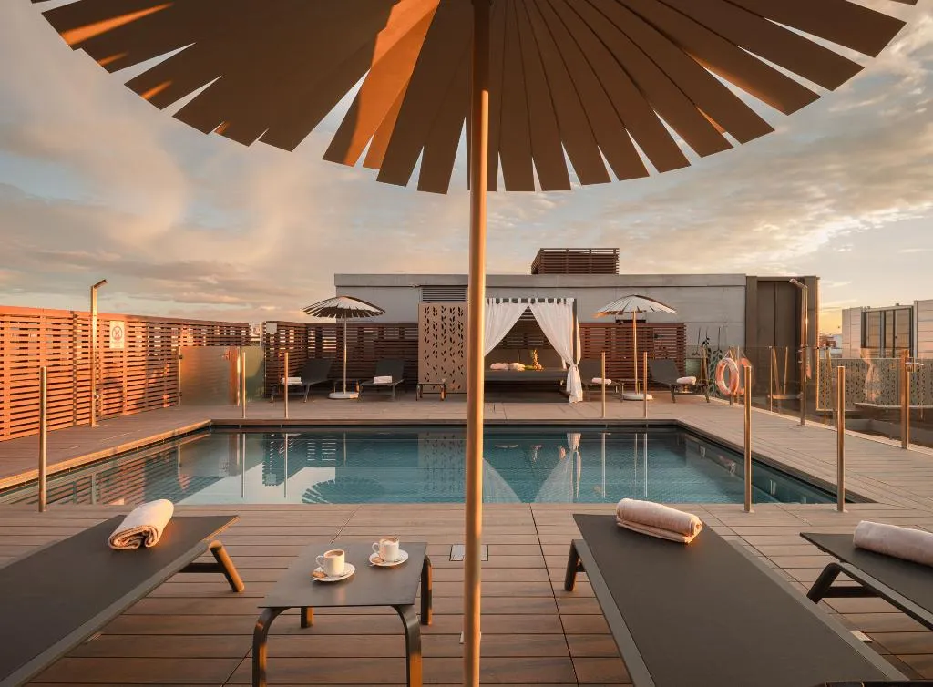 Pool, Novotel Madrid Center, Madrid