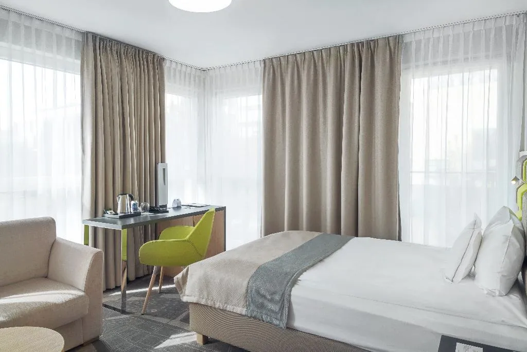 SINGLE STANDARD Room, Almond Business&SPA - GRANO HOTEL Gdańsk Riverside, Gdansk