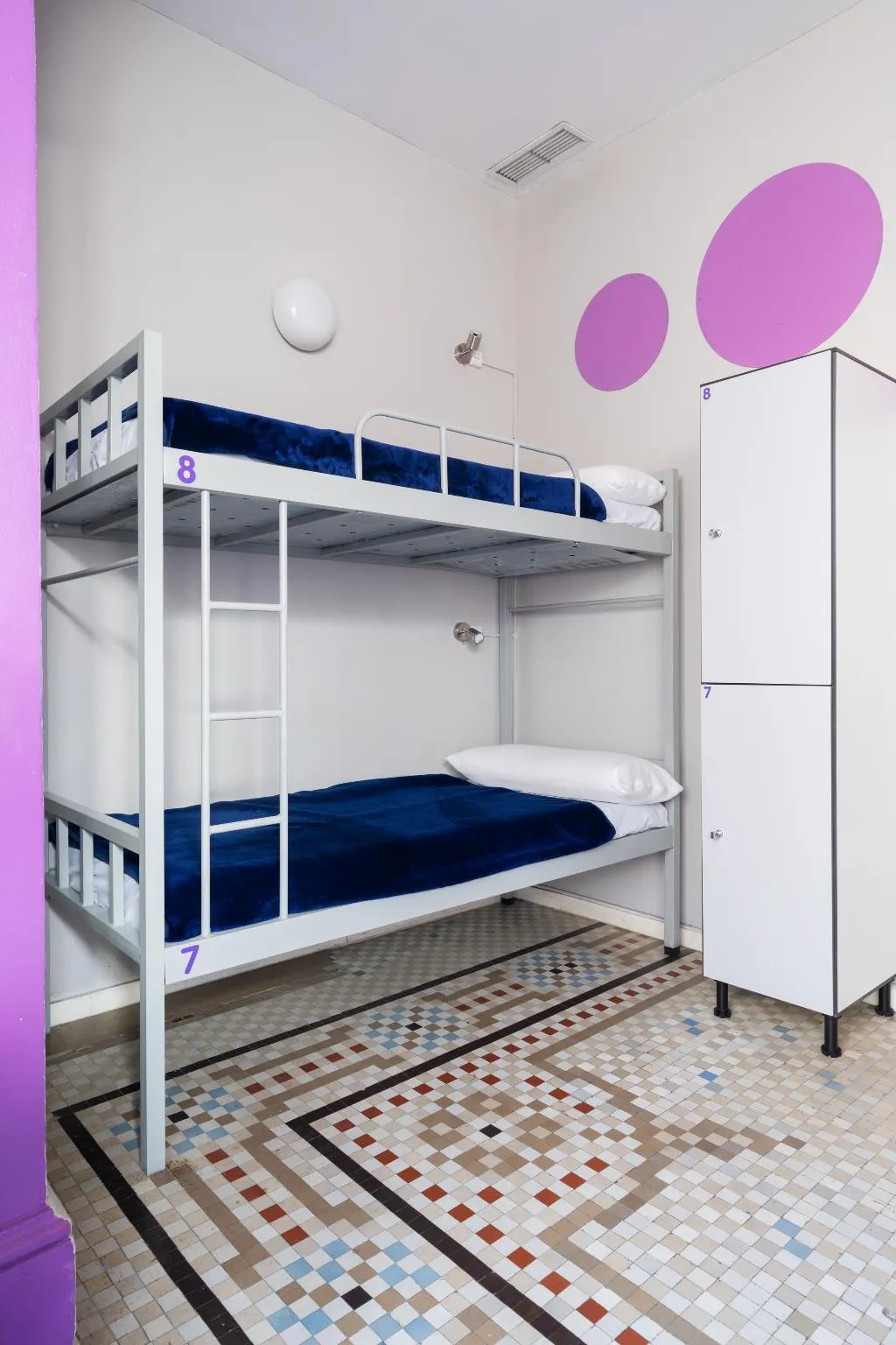 Bed in dormitory CAPACITY 8 WITH SHARED BATHROOM Room, Purple Nest, Valencia