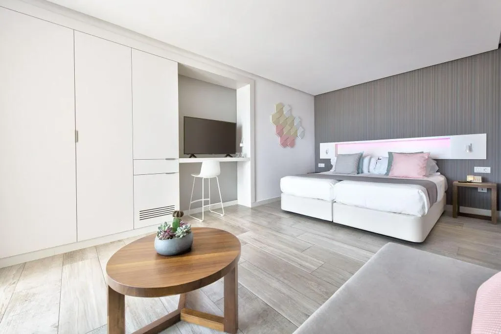 TRIPLE TWO BEDS Room, Hotel Garbi Ibiza & Spa, Ibiza