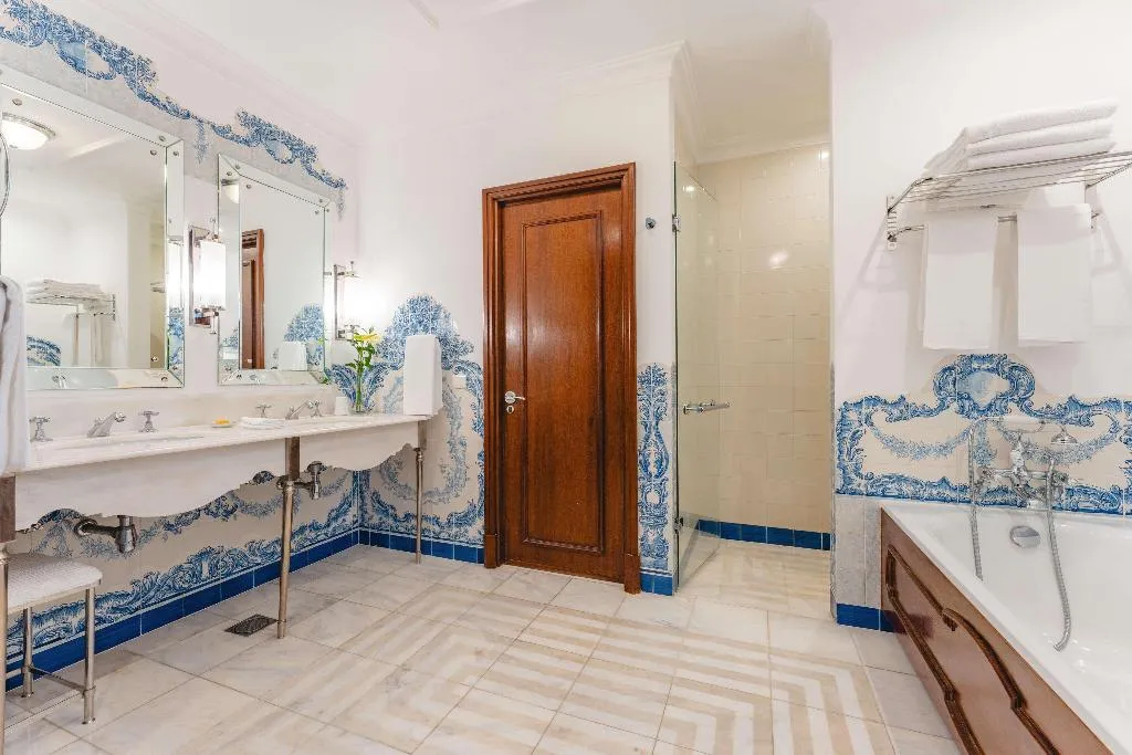 SUITE STANDARD Room, Reid's Palace, A Belmond Hotel, Madeira, Madeira