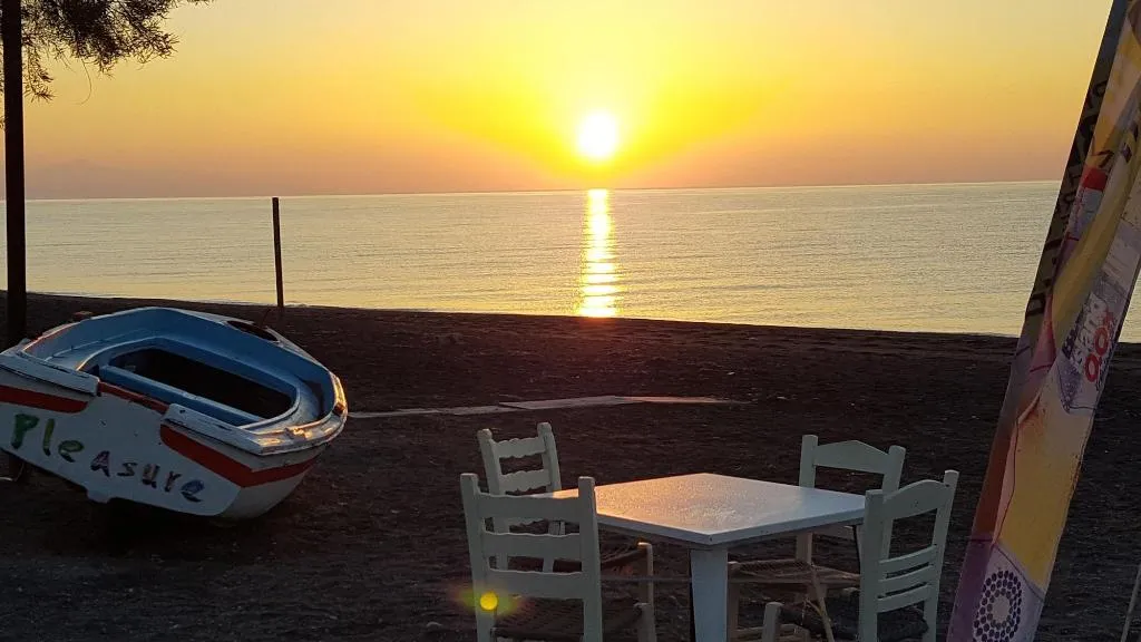 General view, Pleasure Beachside Studios, Santorini