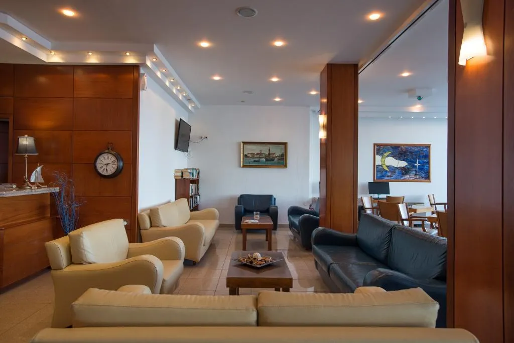 Lobby, Kaiser Bridge, Corfu