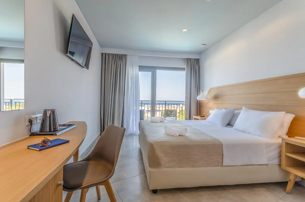 Double or Twin SUPERIOR SEA VIEW Room, Anna Maria Village, Crete