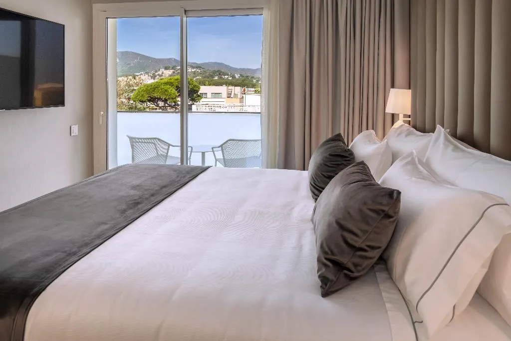 Double or Twin EXECUTIVE Room, Playafels, Barcelona