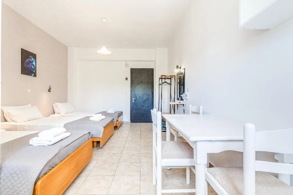 TRIPLE ANNEX Room, Saint Peter Bay Aparthotel, Corfu