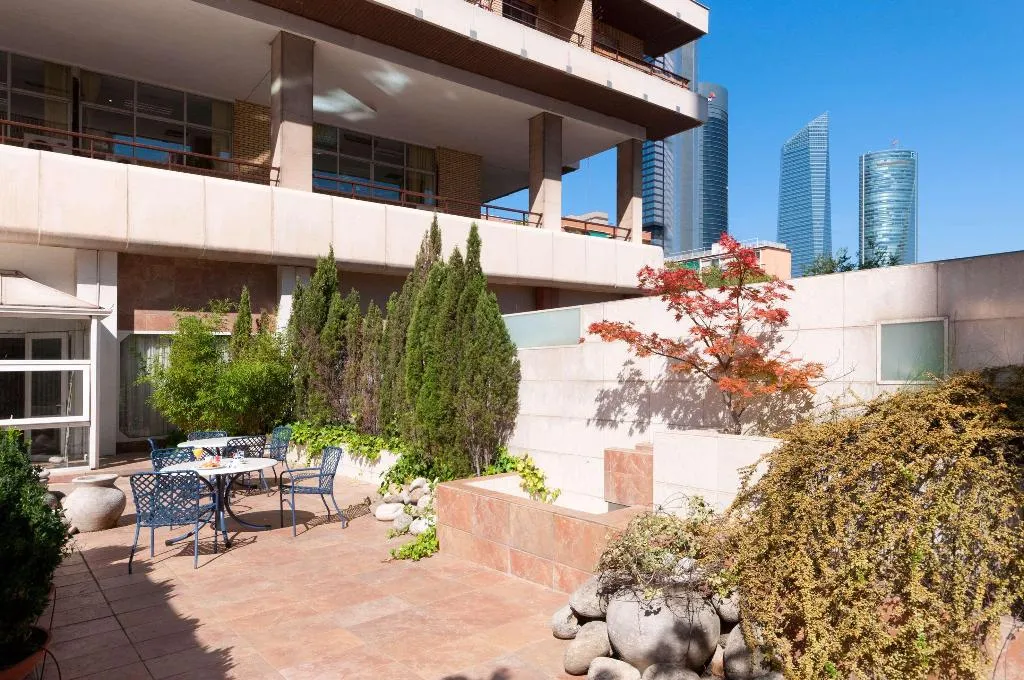 Restaurant, Hotel Madrid Chamartín Affiliated by Meliá, Madrid