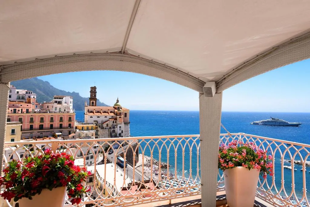 Terrace, Palazzo Ferraioli, Naples