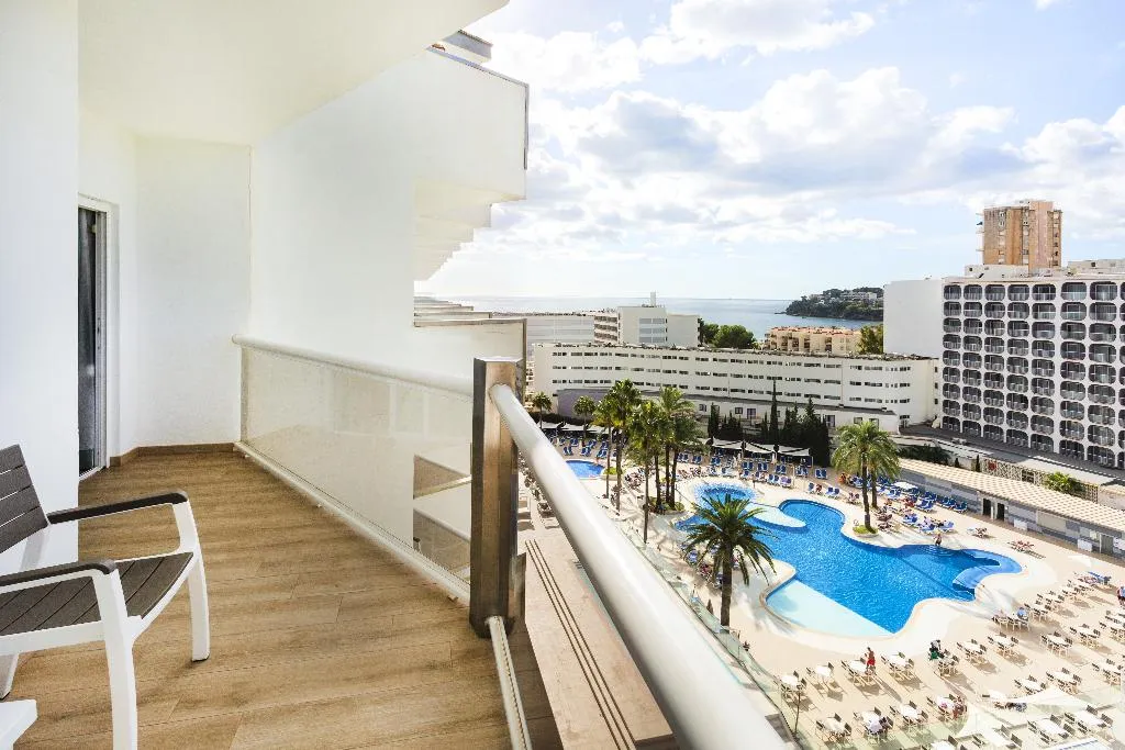 TRIPLE POOL VIEW Room, Samos, Majorca